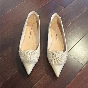 Pointed Knotted Ballet Flats